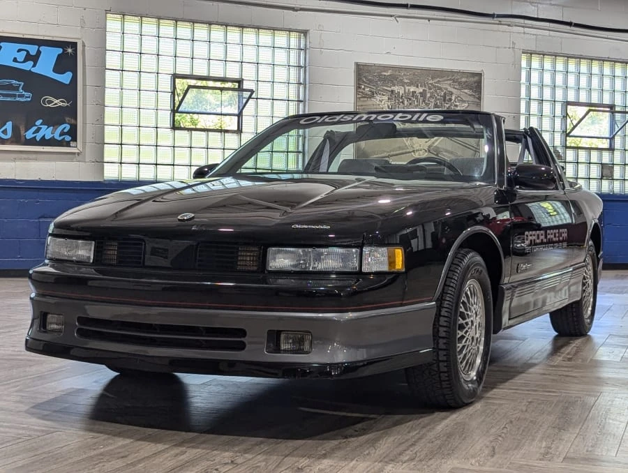 1988 Oldsmobile Cutlass 5th Gen - Image 14 of 31