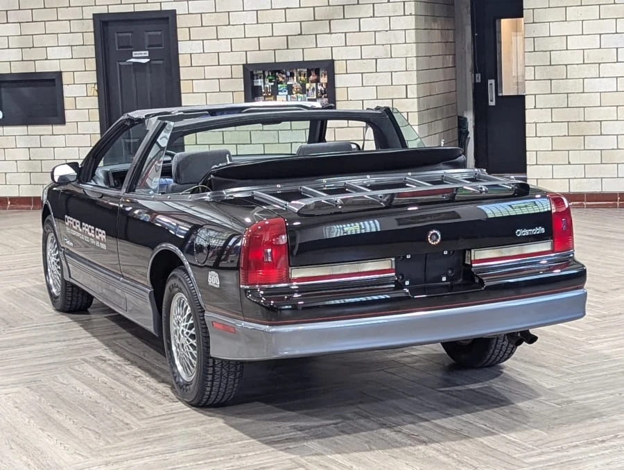 1988 Oldsmobile Cutlass 5th Gen - Image 13 of 31