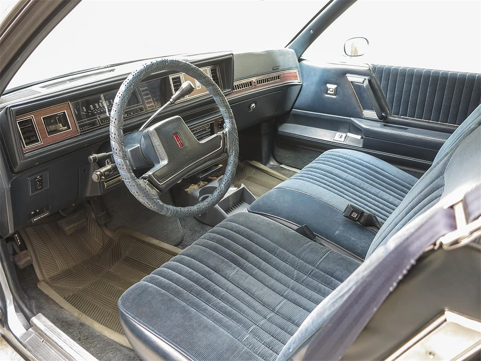 1988 Oldsmobile Cutlass Supreme - Image 5 of 5