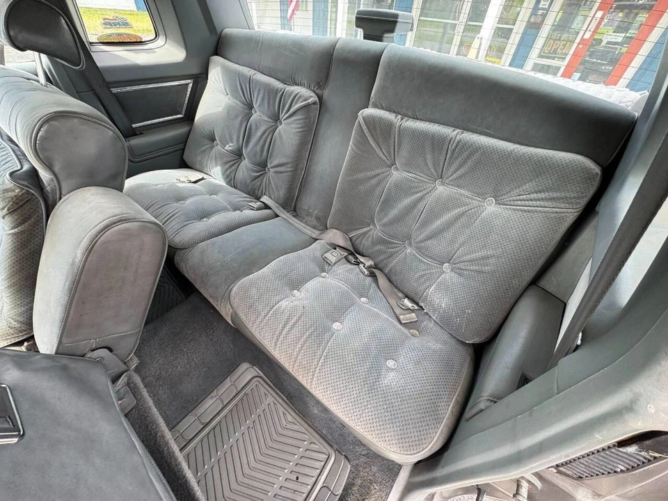 1988 Oldsmobile Cutlass Supreme - Image 23 of 31