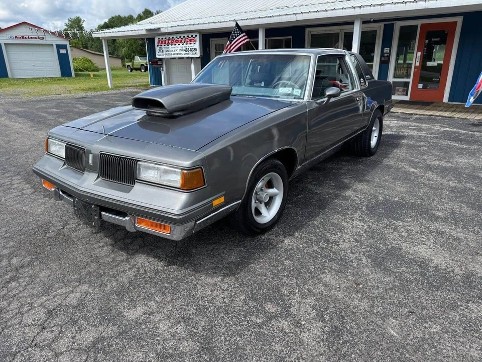 1988 Oldsmobile Cutlass Supreme - Image 5 of 31