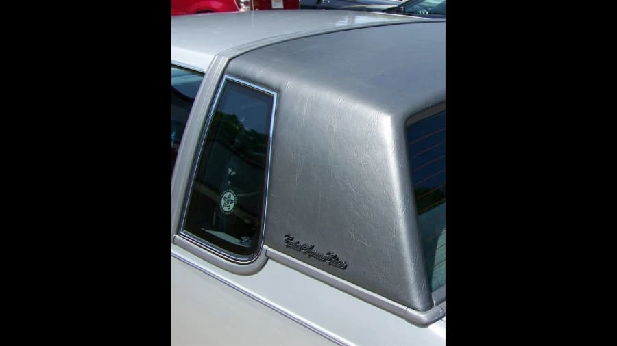 1988 Oldsmobile Cutlass Supreme - Image 7 of 11