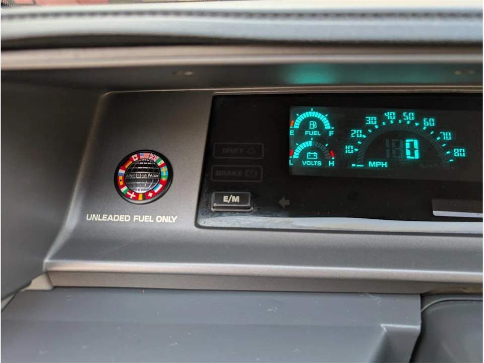 1988 Oldsmobile Cutlass Supreme - Image 20 of 31