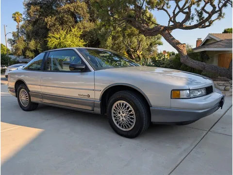 1988 Oldsmobile Cutlass Supreme International