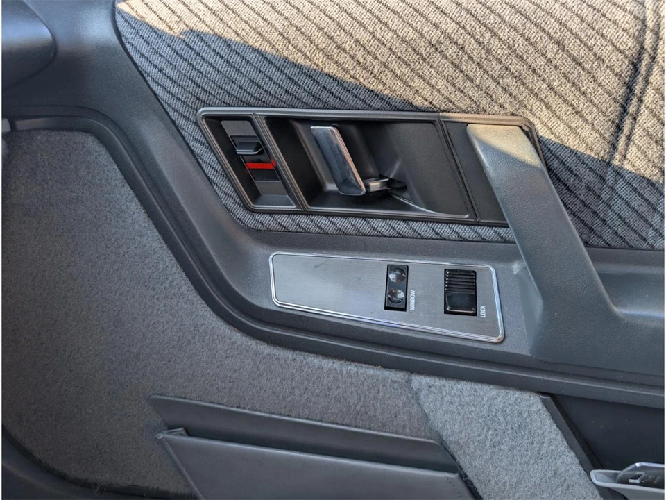1988 Oldsmobile Cutlass Supreme - Image 29 of 31