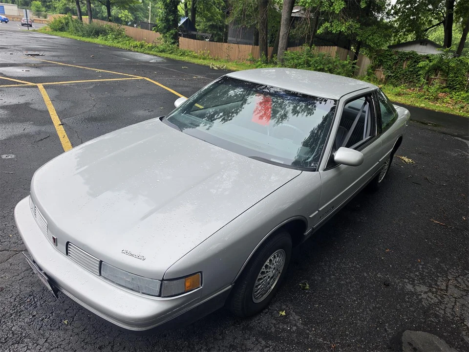 1988 Oldsmobile Cutlass Supreme - Image 3 of 31