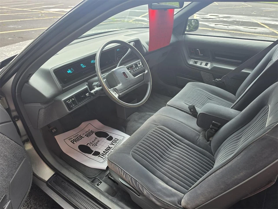1988 Oldsmobile Cutlass Supreme - Image 22 of 31