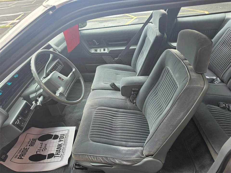 1988 Oldsmobile Cutlass Supreme - Image 23 of 31