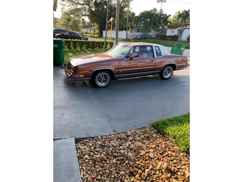 1988 Oldsmobile Cutlass Supreme - Image 5 of 31