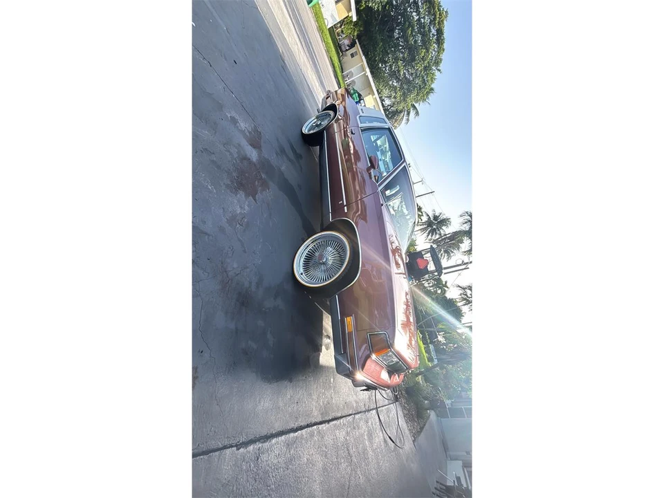 1988 Oldsmobile Cutlass Supreme - Image 20 of 31