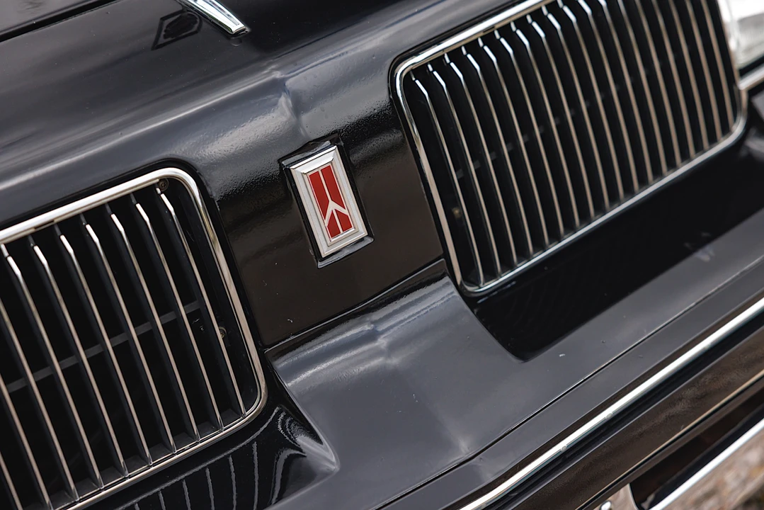 1988 Oldsmobile Cutlass Supreme - Image 20 of 31