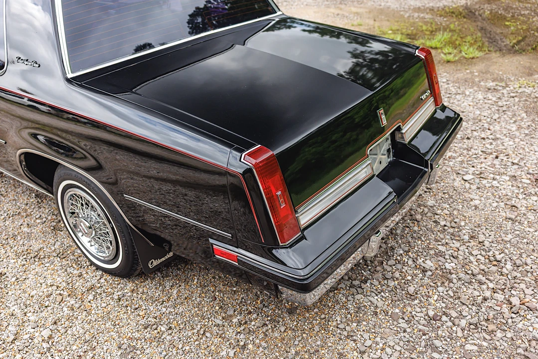 1988 Oldsmobile Cutlass Supreme - Image 31 of 31