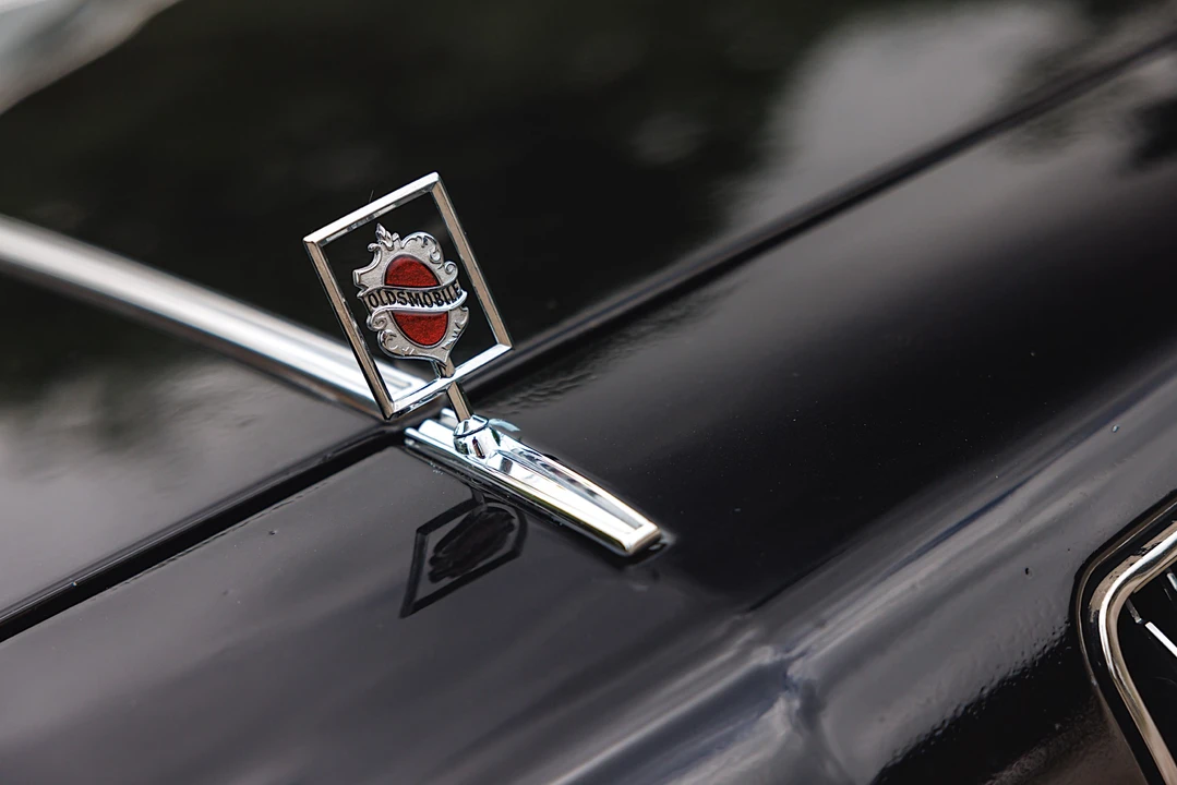 1988 Oldsmobile Cutlass Supreme - Image 21 of 31