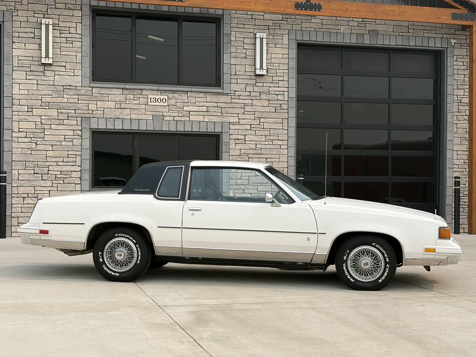 1988 Oldsmobile Cutlass Supreme - Image 6 of 31