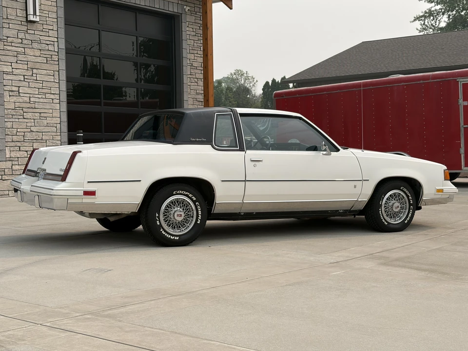 1988 Oldsmobile Cutlass Supreme - Image 14 of 31