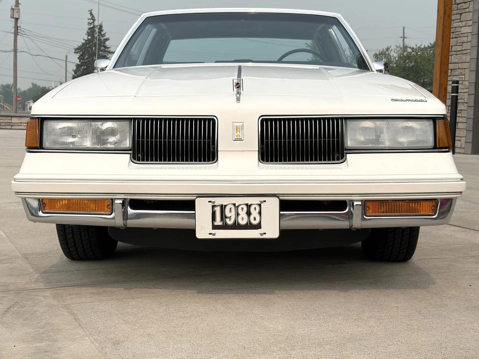 1988 Oldsmobile Cutlass Supreme - Image 7 of 31