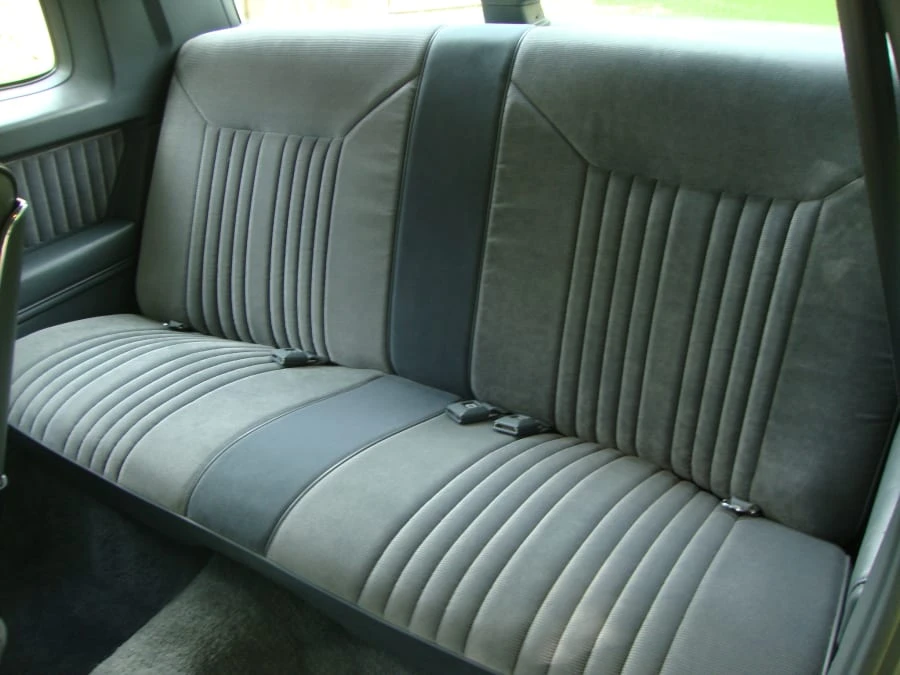1988 Oldsmobile Cutlass Supreme - Image 4 of 8