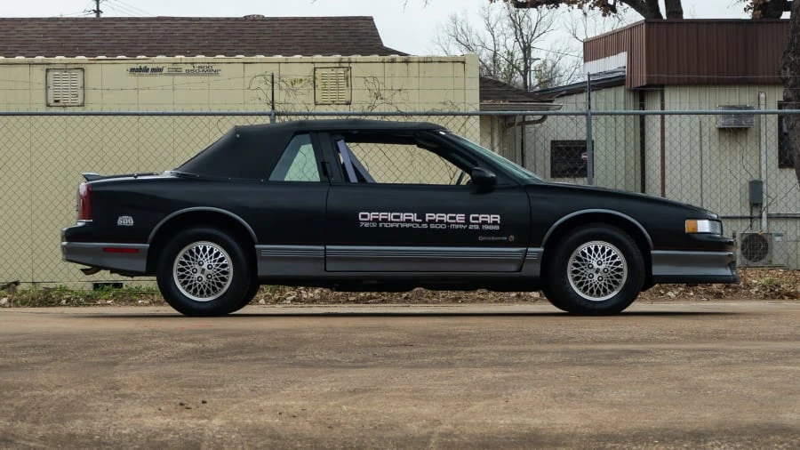 1988 Oldsmobile Cutlass Supreme - Image 9 of 13