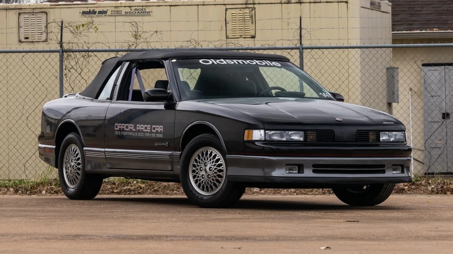 1988 Oldsmobile Cutlass Supreme - Image 13 of 13