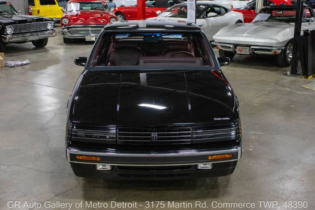 1988 Oldsmobile Toronado - Image 11 of 12