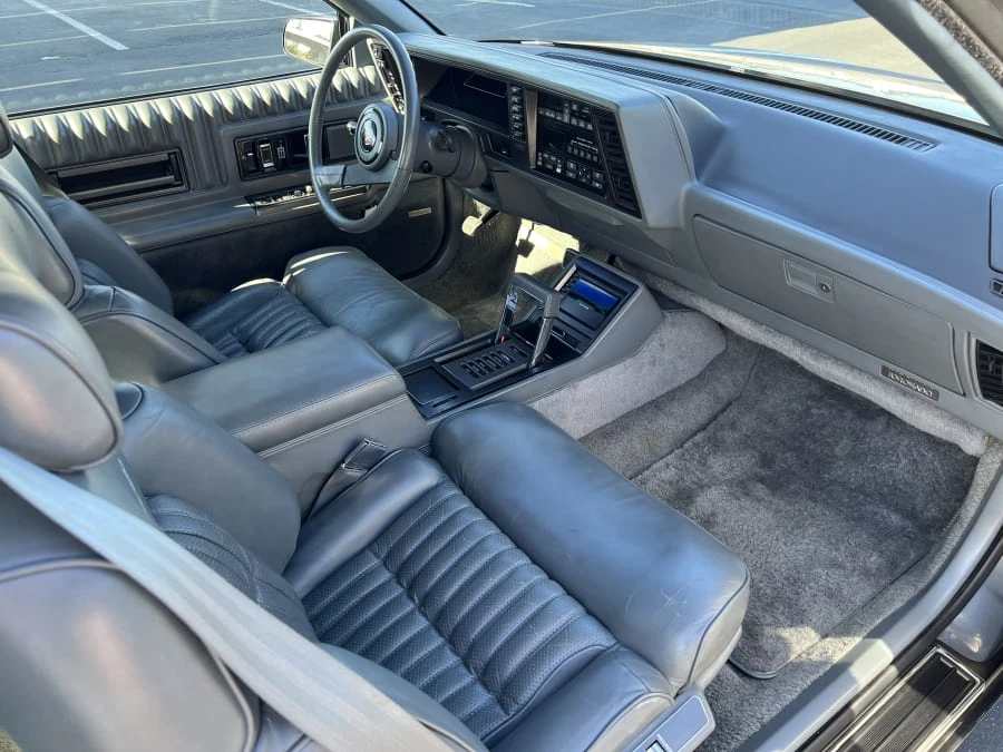 1988 Oldsmobile Toronado - Image 13 of 24