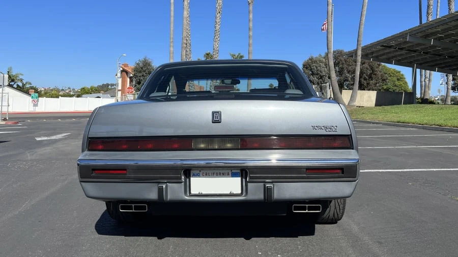 1988 Oldsmobile Toronado - Image 4 of 24