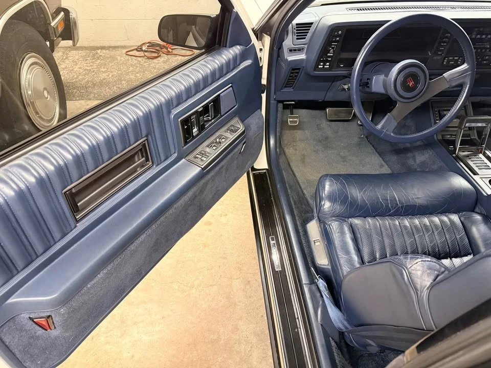 1988 Oldsmobile Toronado - Image 6 of 12
