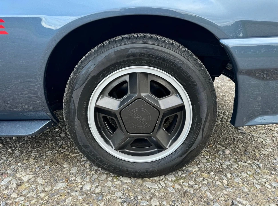 1988 Opel - Image 14 of 30