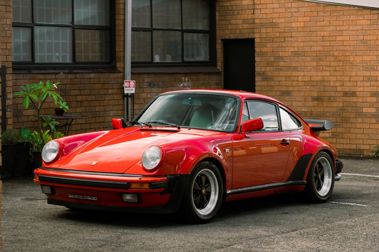 1988 PORSCHE 911 (930) TURBO