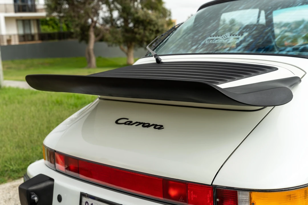 1988 Porsche 911 Carrera 3.2 - Image 26 of 31