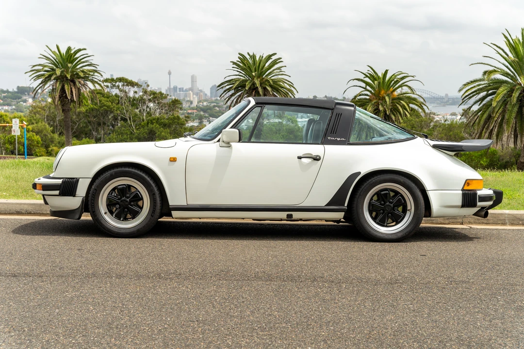 1988 Porsche 911 Carrera 3.2 - Image 5 of 31
