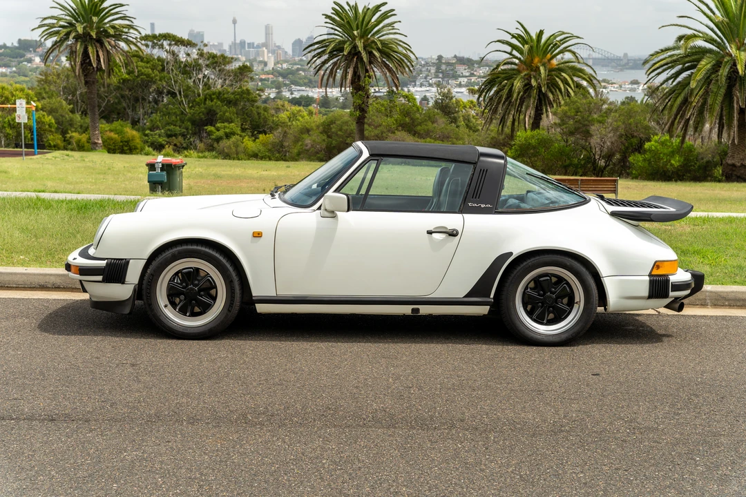 1988 Porsche 911 Carrera 3.2 - Image 10 of 31