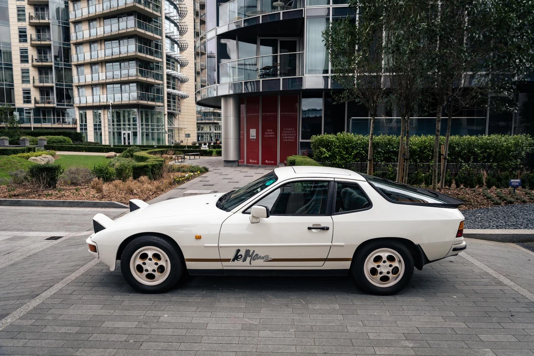 1988 Porsche 924 S - Image 23 of 31