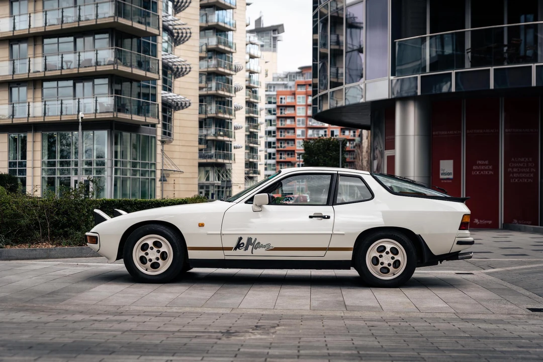 1988 Porsche 924 S - Image 4 of 31