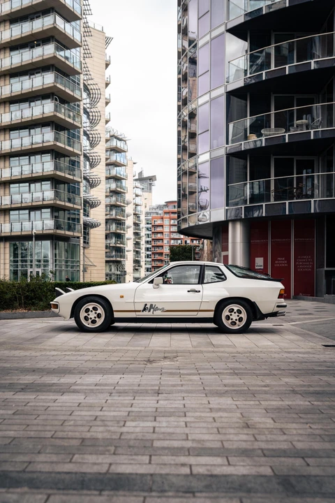1988 Porsche 924 S - Image 6 of 31