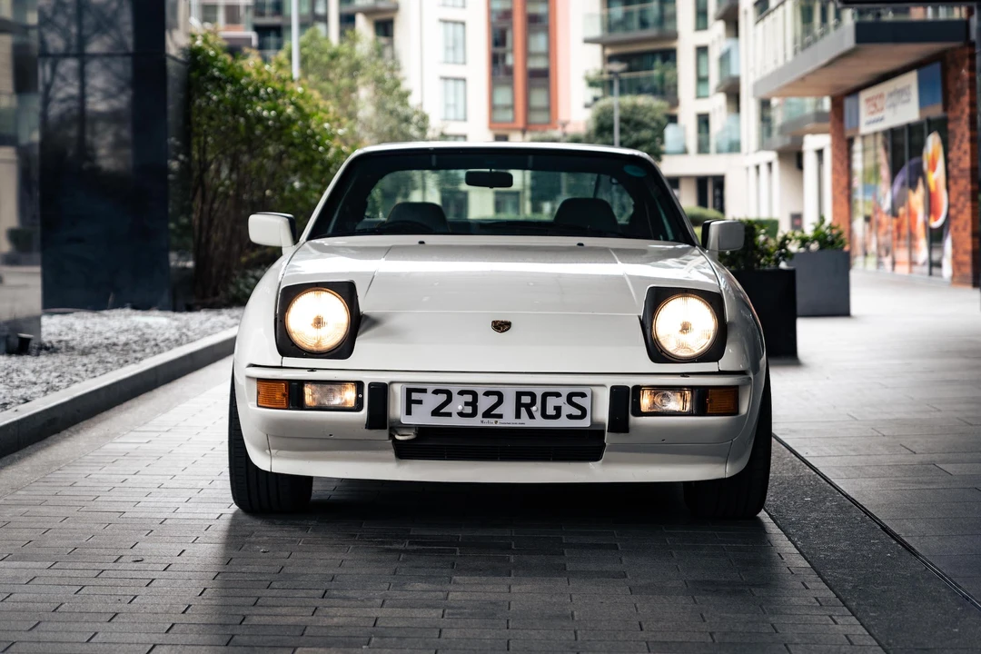 1988 Porsche 924 S - Image 11 of 31