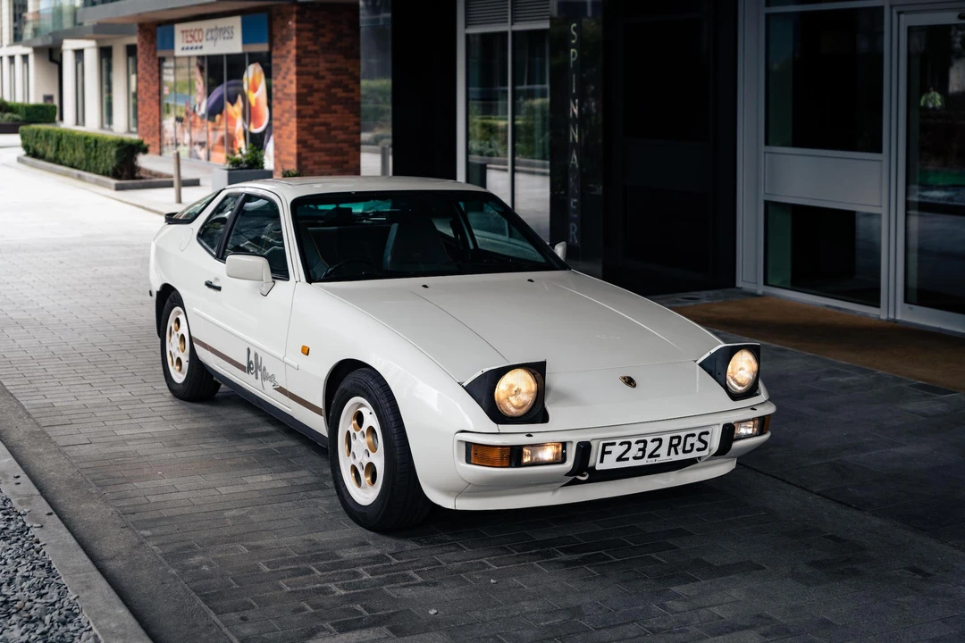 1988 Porsche 924 S - Image 13 of 31