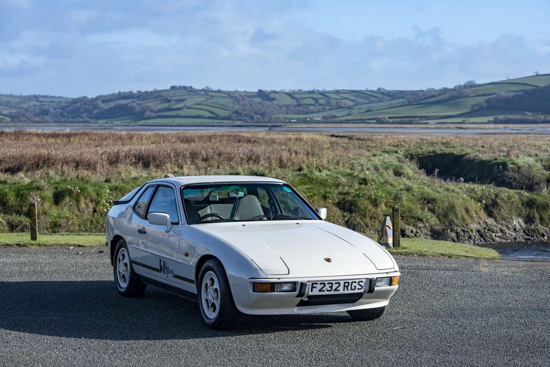 1988 Porsche 924 S - Image 11 of 31