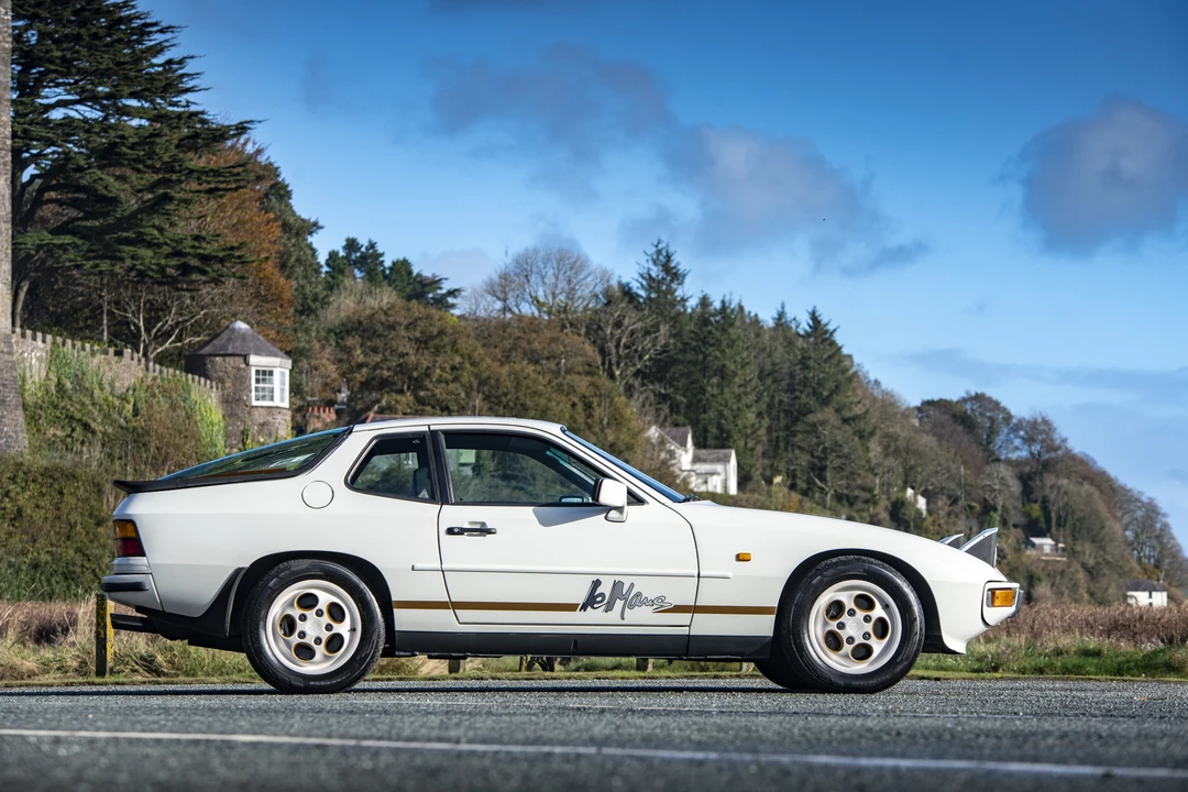 1988 Porsche 924 S - Image 12 of 31