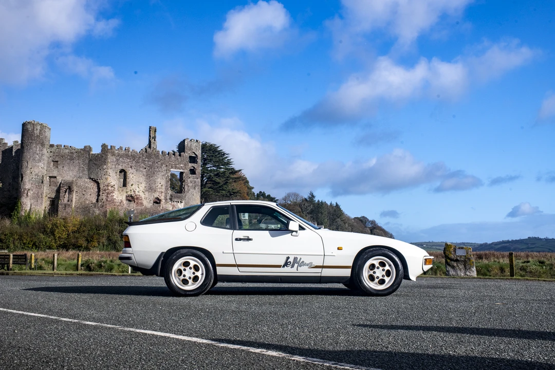 1988 Porsche 924 S - Image 24 of 31