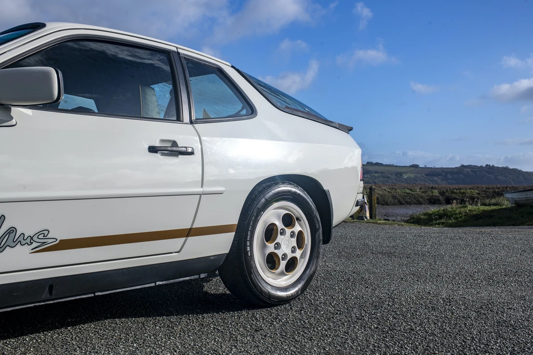 1988 Porsche 924 S - Image 30 of 31
