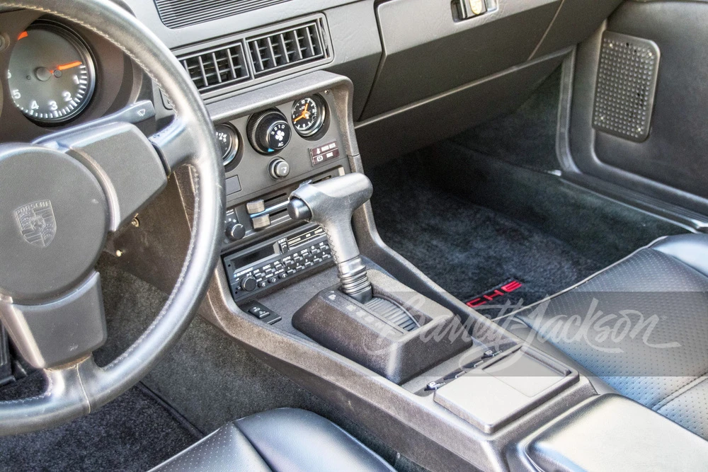1988 Porsche 924 S - Image 4 of 15
