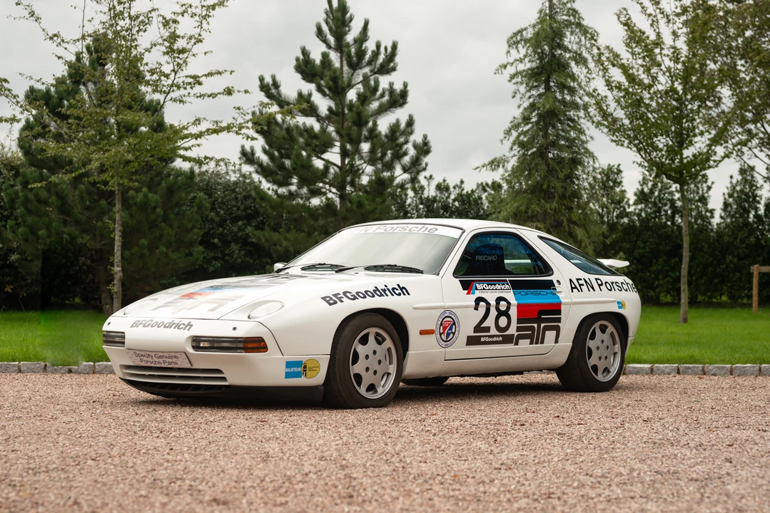 1988 Porsche 928 S4 - Image 3 of 31