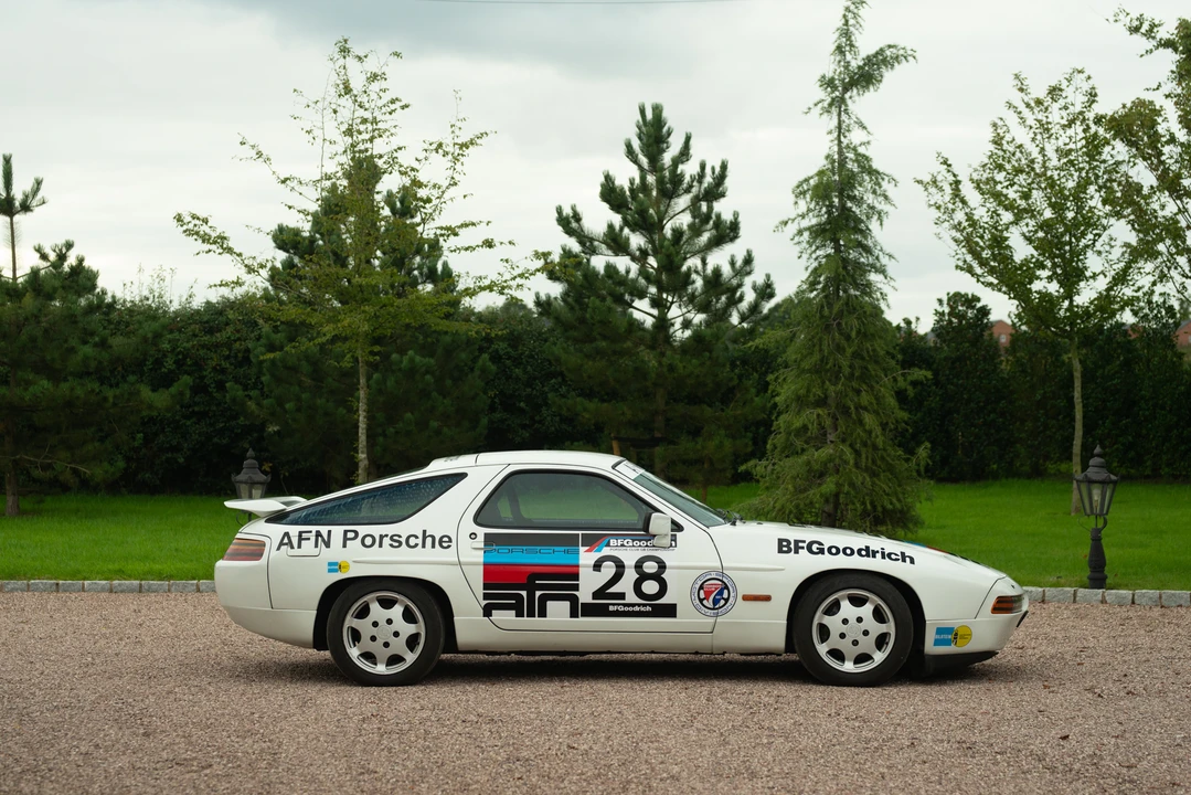 1988 Porsche 928 S4 - Image 18 of 31