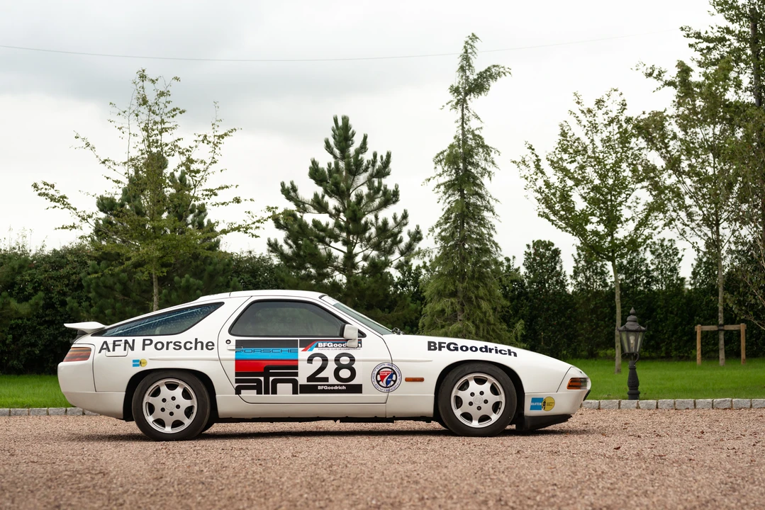 1988 Porsche 928 S4 - Image 19 of 31
