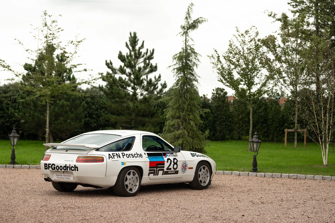 1988 Porsche 928 S4 - Image 25 of 31