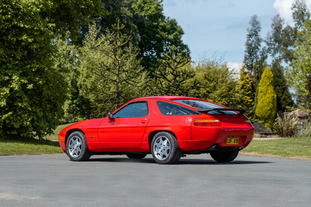 1988 Porsche 928 S4 CS/SE - Image 8 of 31