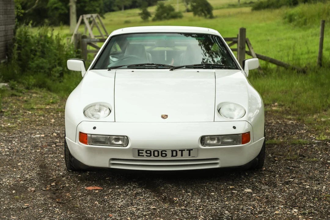 1988 Porsche 928 S4 - Image 12 of 31