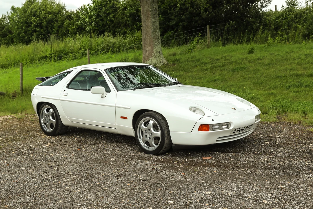 1988 Porsche 928 S4 - Image 11 of 31