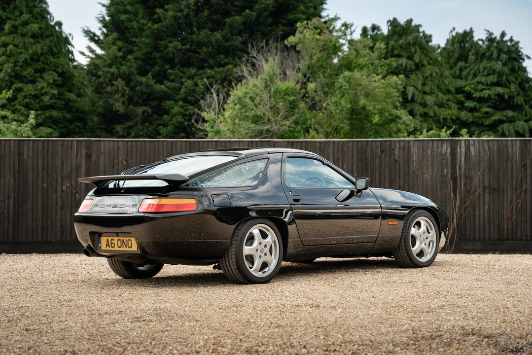1988 Porsche 928 S4 - Image 7 of 31